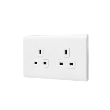 Tomada de parede britânica de alta qualidade 2Gang Socket Outlets